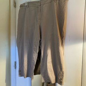 Zac and Rachel Women’s Capris